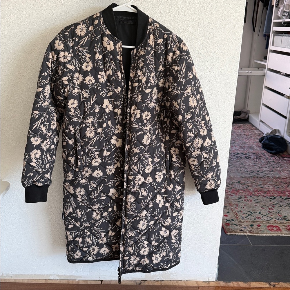 Frank & Oak Reversible Floral Black & White Long Bomber Jacket Womans Small